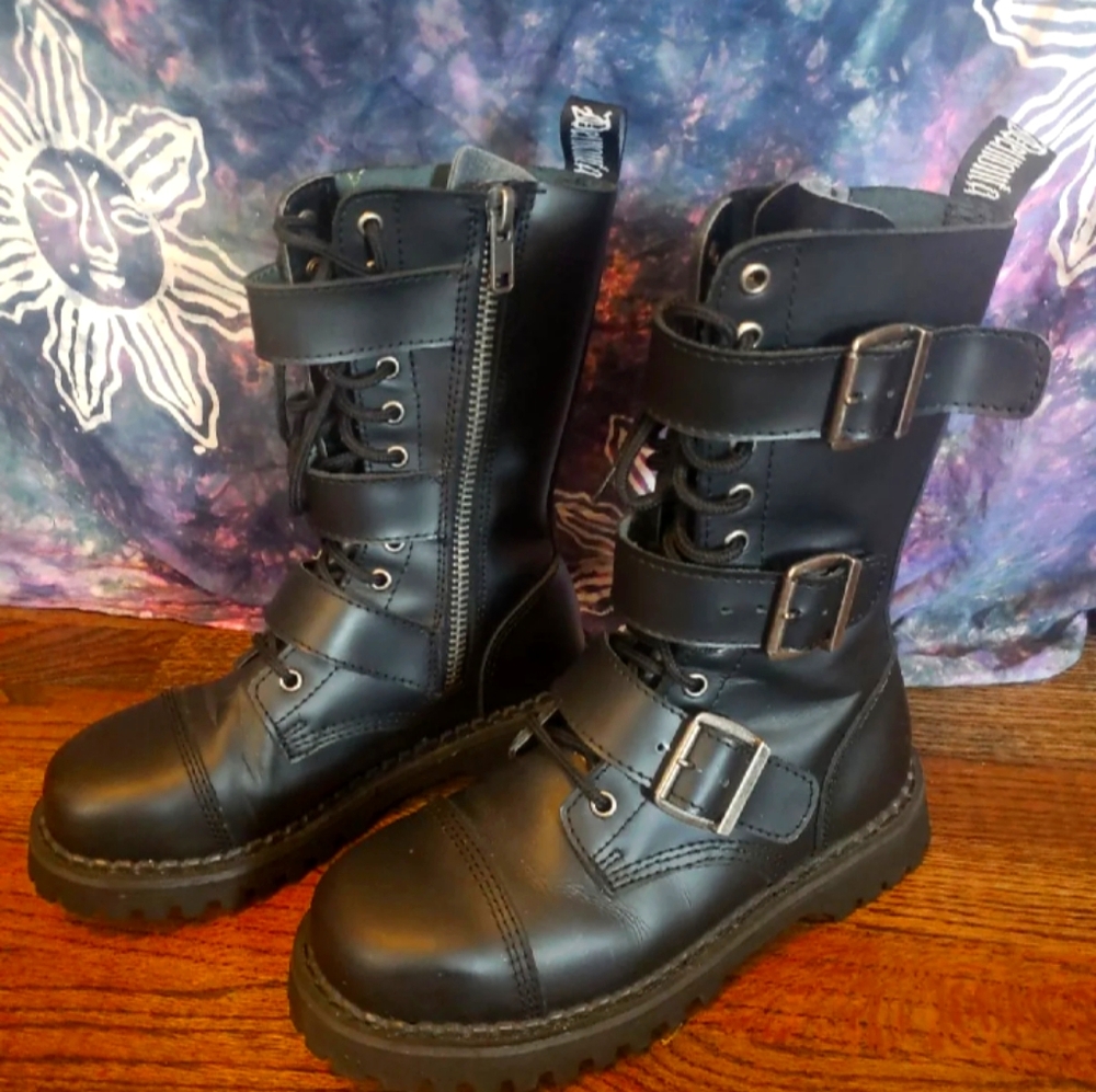Demonia boots killstar size seven men's or women's